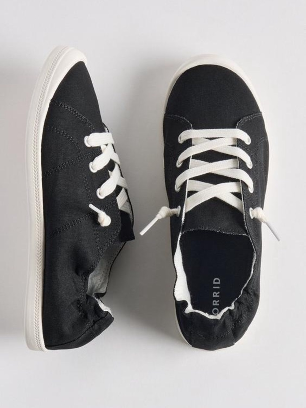 torrid Riley Ruched Sneaker (WW)